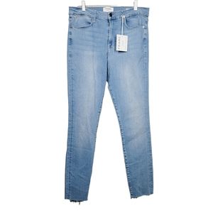 FRAME Le High Skinny Jeans in a Light Blue